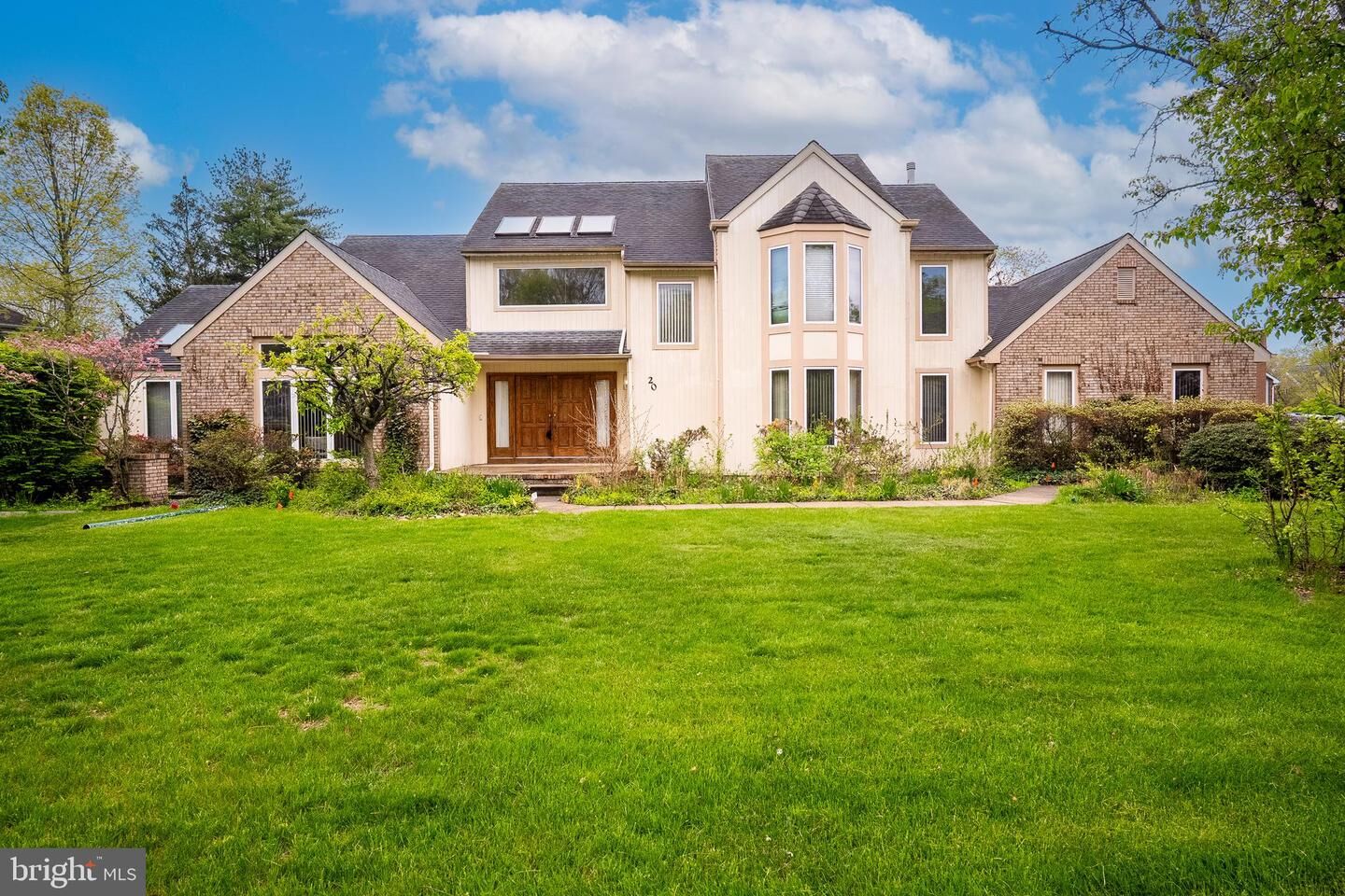 Property Photo:  20 Sapphire Drive  NJ 08550 