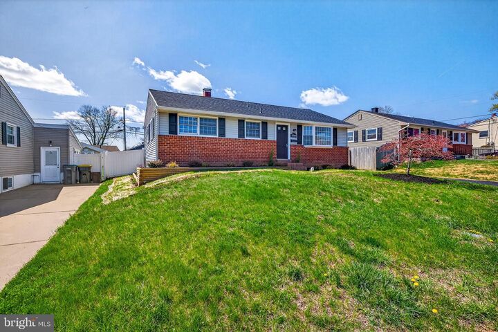 Property Photo:  2309 Alister Drive  DE 19808 