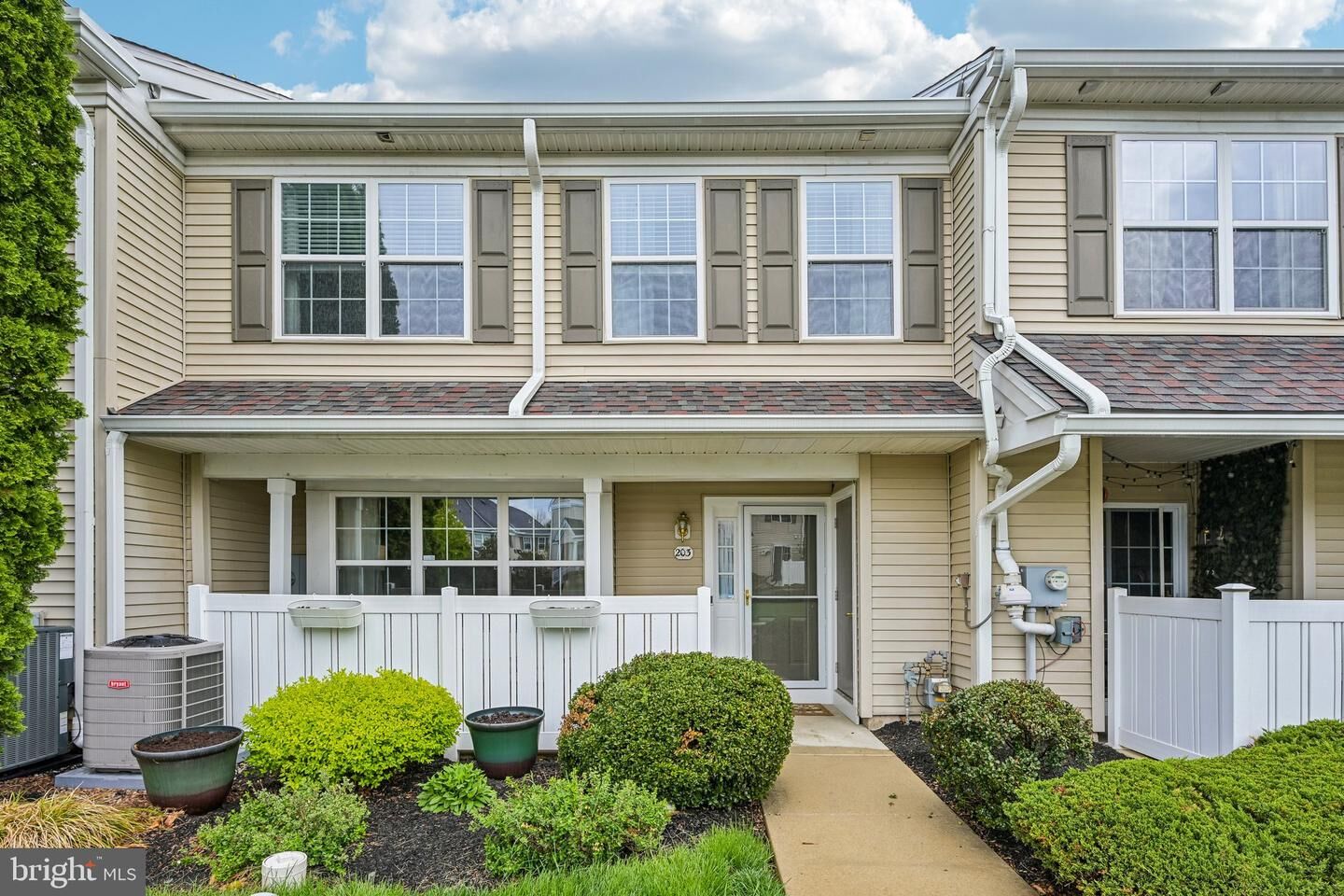 Property Photo:  203 Flagstone Road 6  PA 19425 