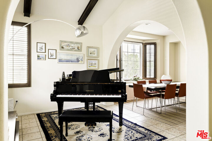 Property Photo:  27062 Clarence Ct  CA 91355 