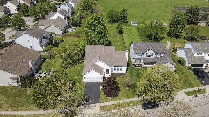 Property Photo:  480 Mill Wood Boulevard  OH 43040 
