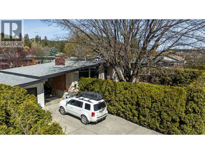 Property Photo: 750 Glenmore Drive BC V1Y 4N8