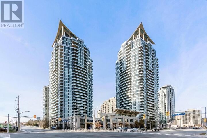 Property Photo:  33 Elm Drive 2102  ON L5B 4L2 