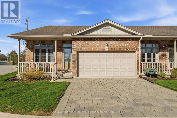 Property Photo:  220 Walnut Street 1  ON N0M 2J0 