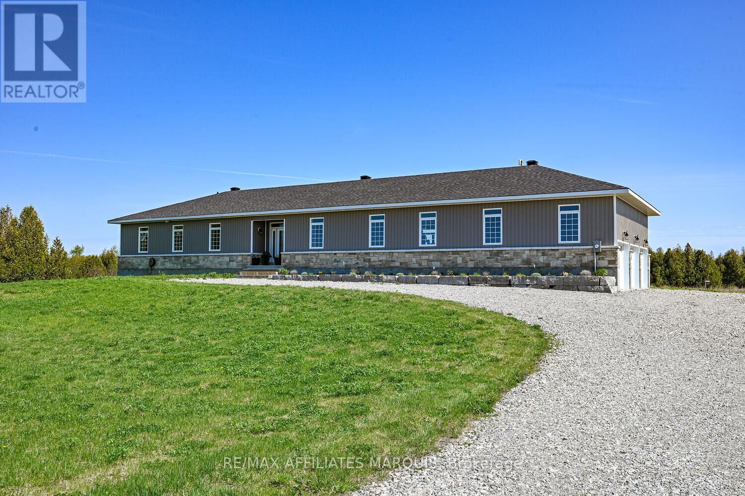 Property Photo: 2064 Rosedale Road North ON K7A 0A2