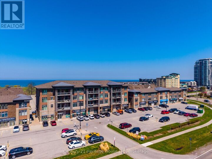 Property Photo:  520 North Service Road 402  ON L3M 0C9 