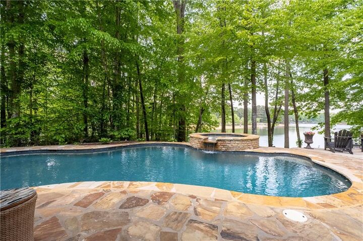 Property Photo:  385 Sundown Drive  GA 30534 