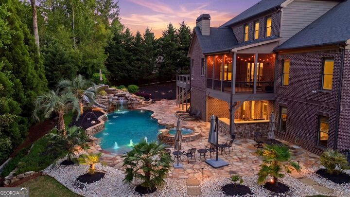 Property Photo: 2380 Manor Creek Court GA 30041