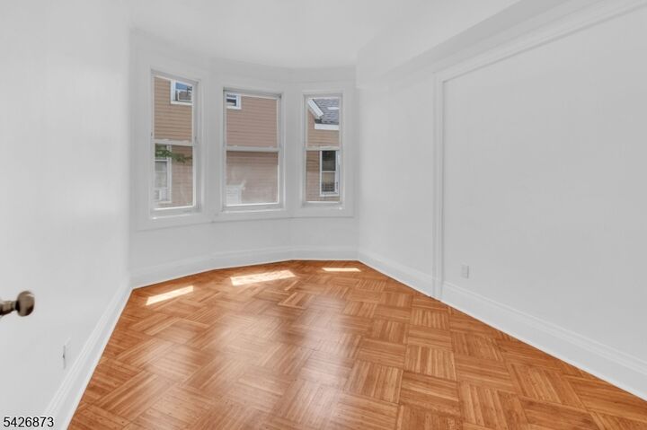 Property Photo:  44 Farley Ave 3  NJ 07108 