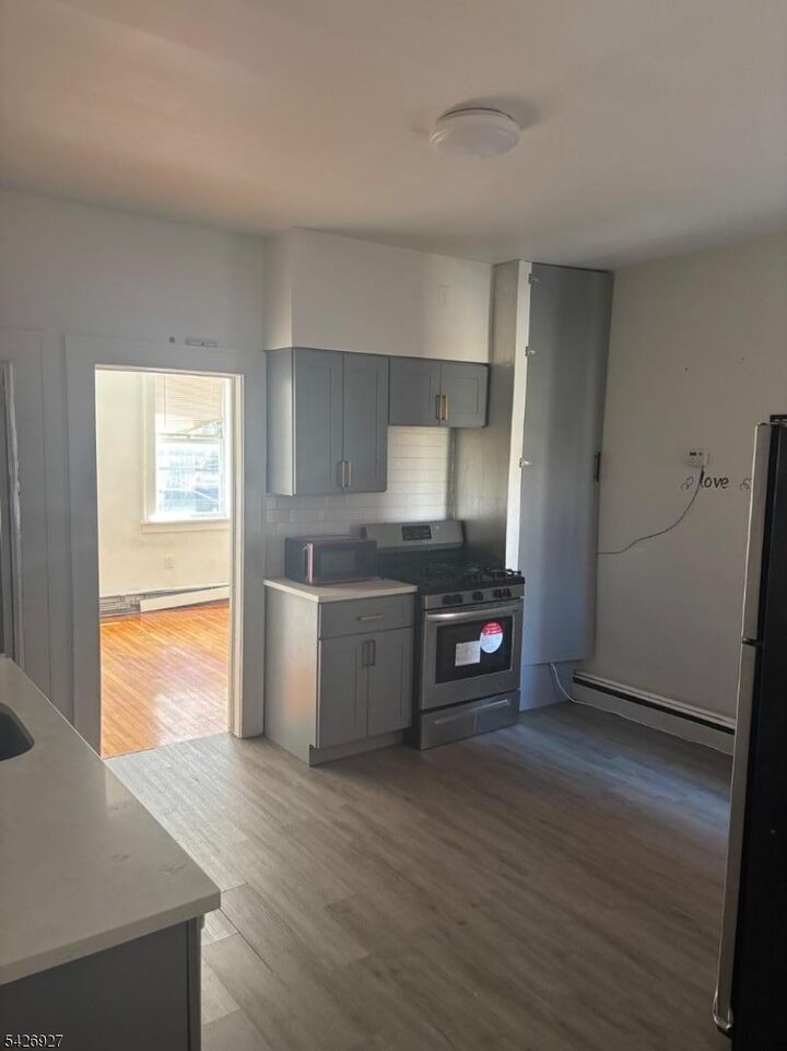 Property Photo:  86 Center St 2F  NJ 07011 