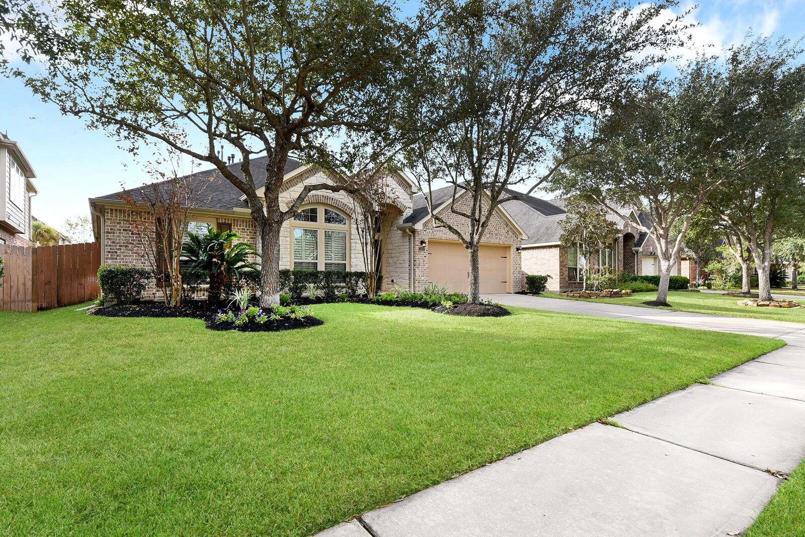Property Photo:  28011 Canyon Wren Drive  TX 77494 