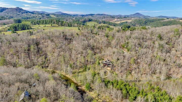 Property Photo:  148 Hardwood Hill Drive  NC 28694 