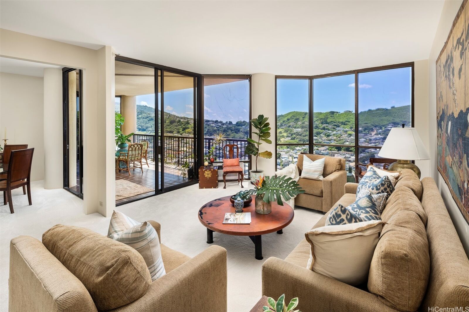 Property Photo:  38 S Judd Street Ii-21B  HI 96817 