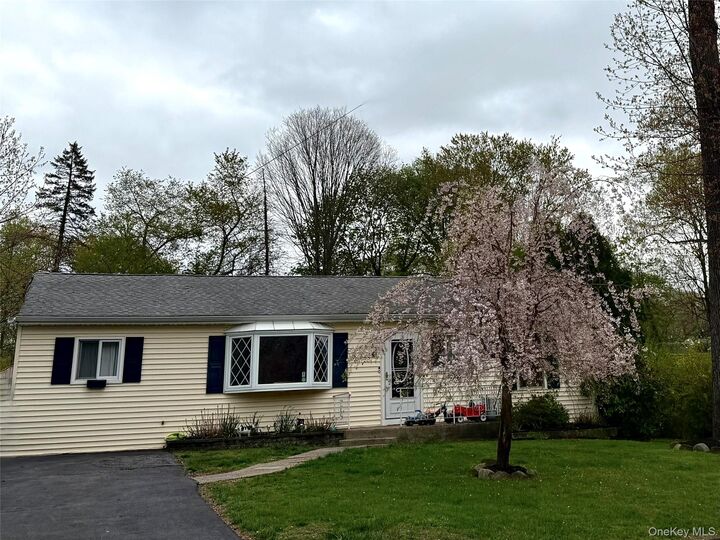 Property Photo:  18 Washington Pl  NY 10965 