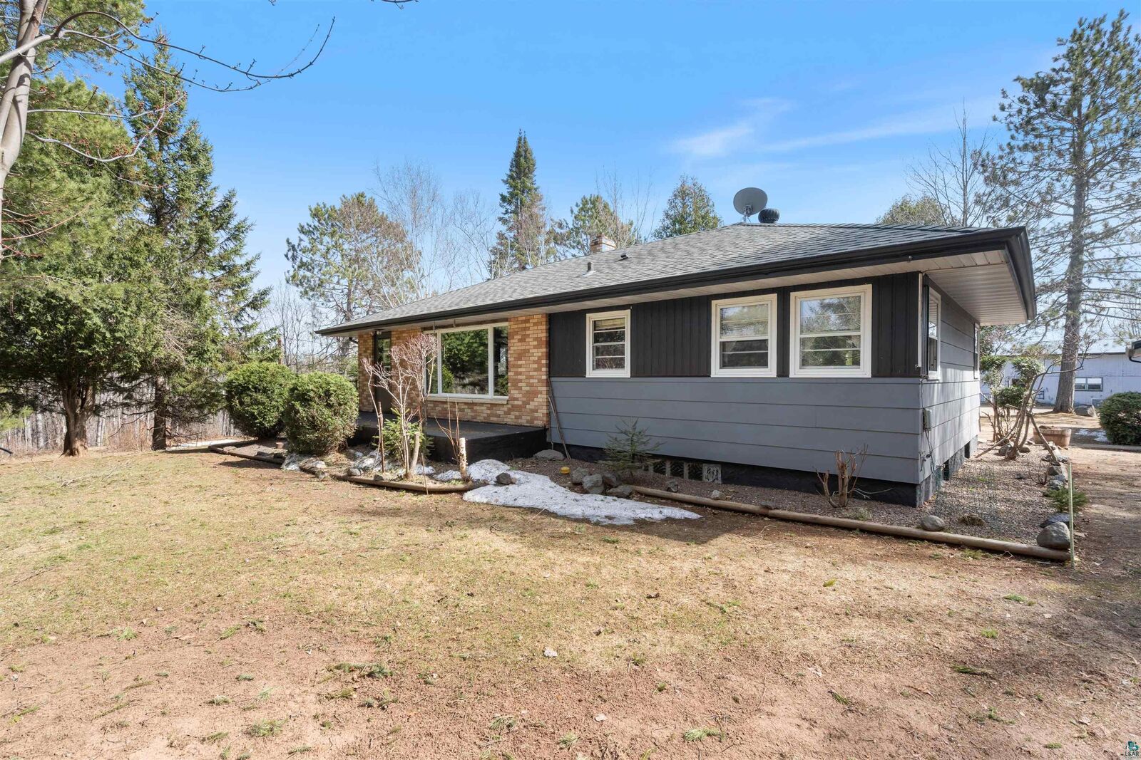 Property Photo:  4928 Morris Thomas Rd  MN 55811 