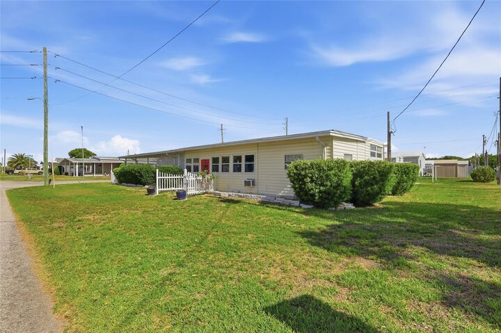 Property Photo:  5246 Amanda Street  FL 33542 
