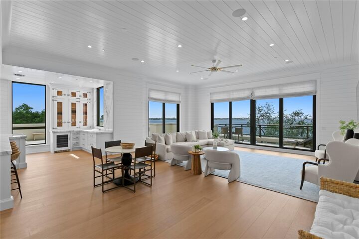 Property Photo: 2103 Bayshore Boulevard 504 FL 33606