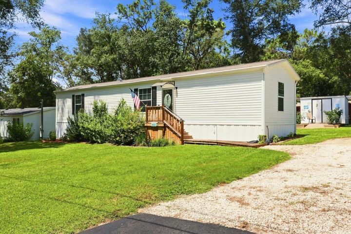 Property Photo:  2521 E Mercury Street  FL 34453 