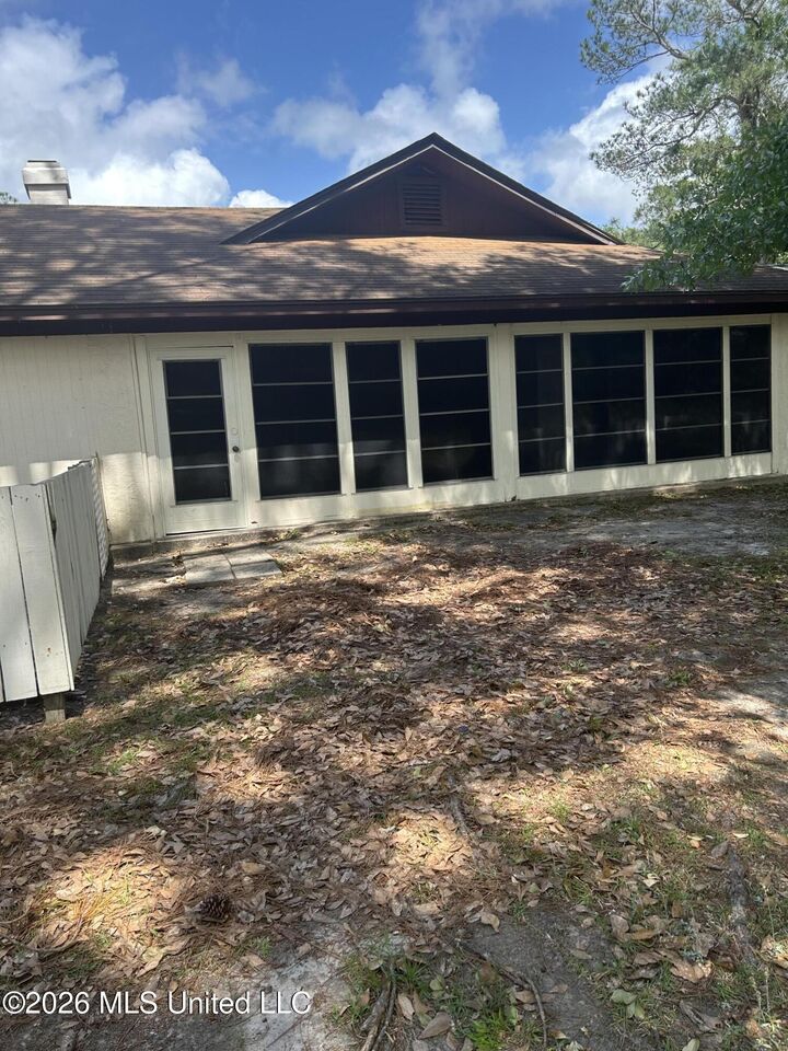 Property Photo:  1 Quail Creek Drive  MS 39525 