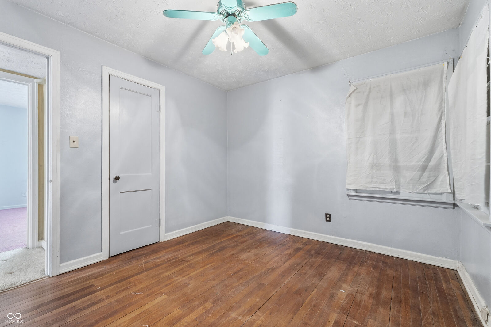 Property Photo:  301 S McCarty Street  IN 46040 