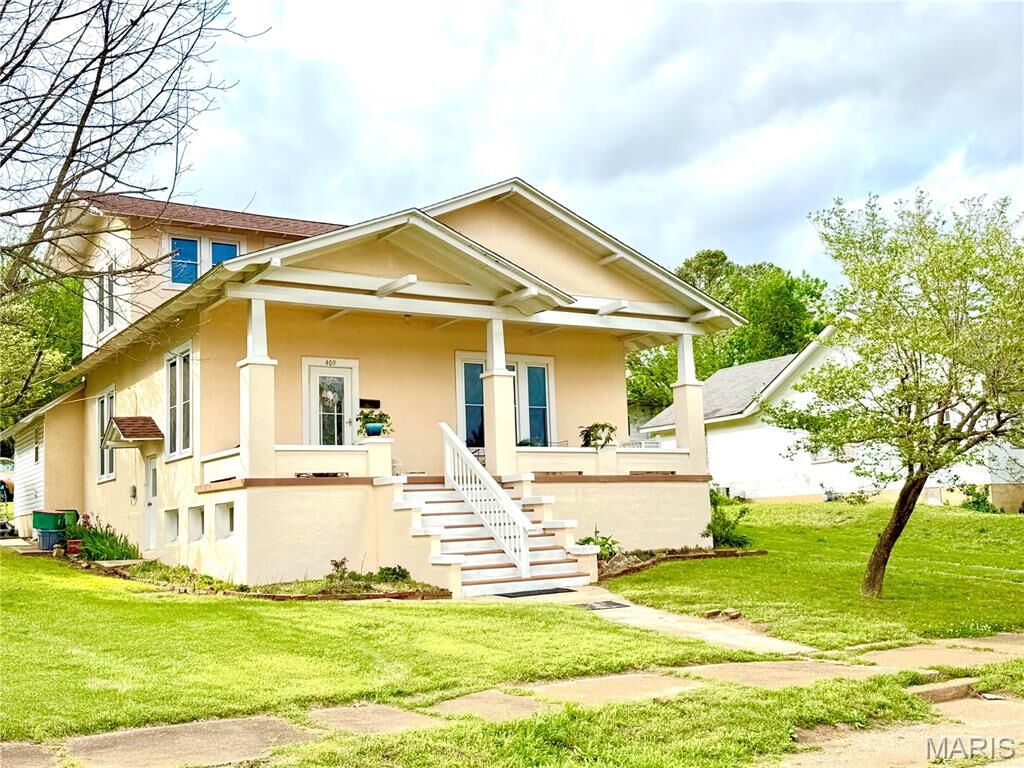 Property Photo:  409 N 3rd Street  MO 63957 