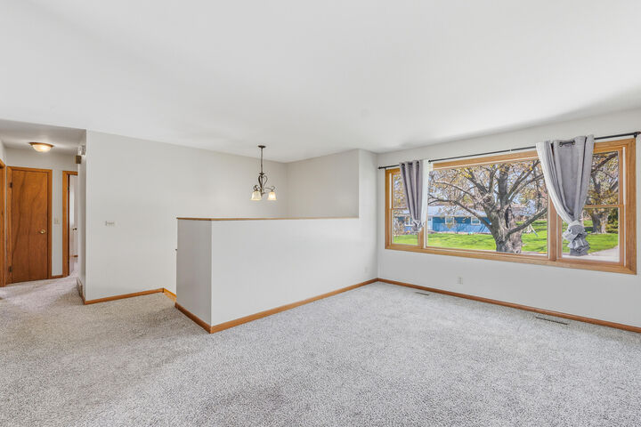 Property Photo:  911 Mayer Ln  WI 53050 