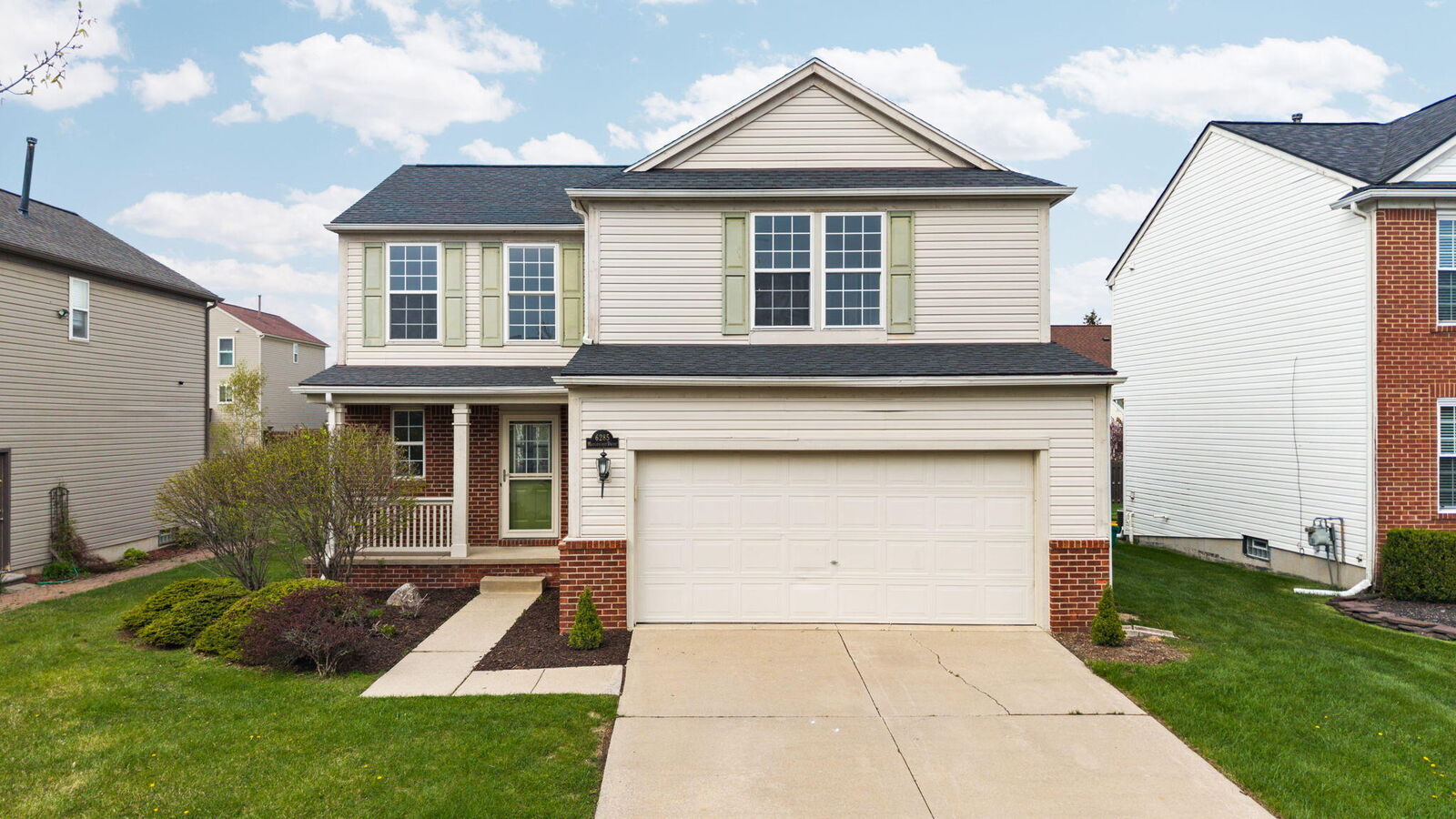 Property Photo:  6285 Maplehurst Drive  MI 48197 