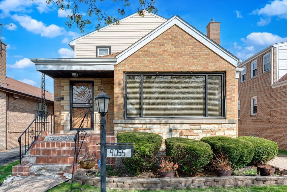 Property Photo:  