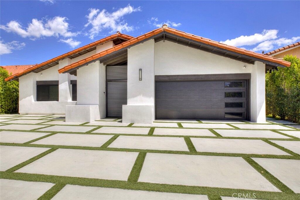 Property Photo:  9450 Tampa  CA 91324 