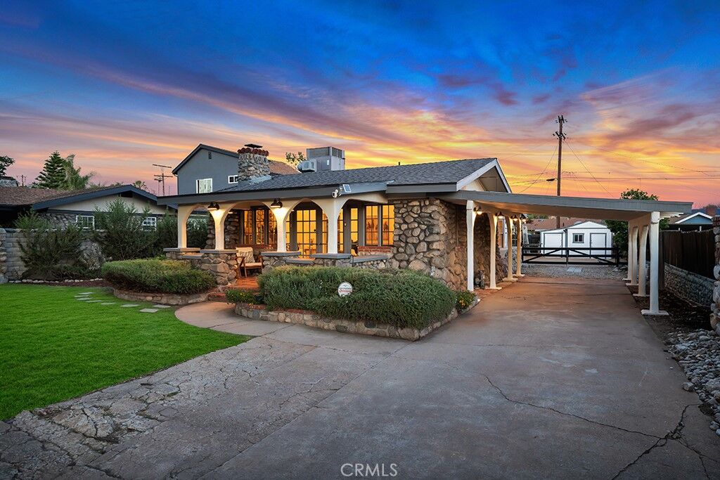 Property Photo:  11166 Allegheny  CA 91352 