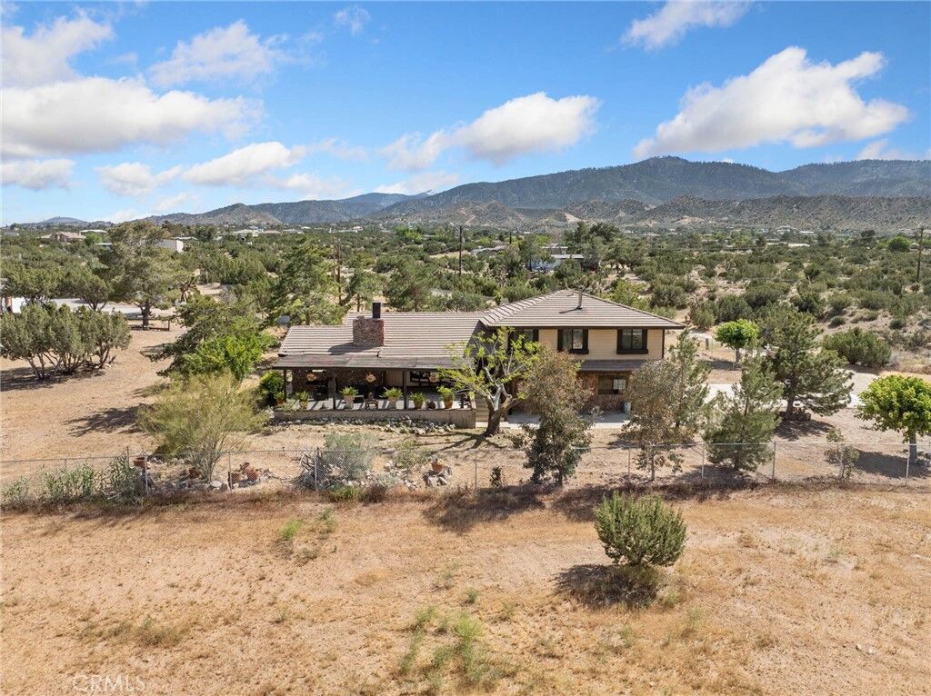 Property Photo: 984 Pinon Road CA 92372