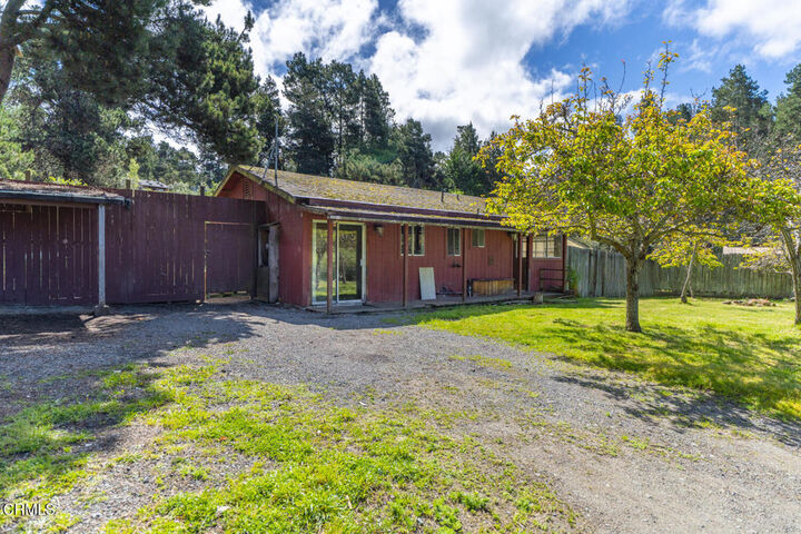 Property Photo:  16801 Franklin Road  CA 95437 