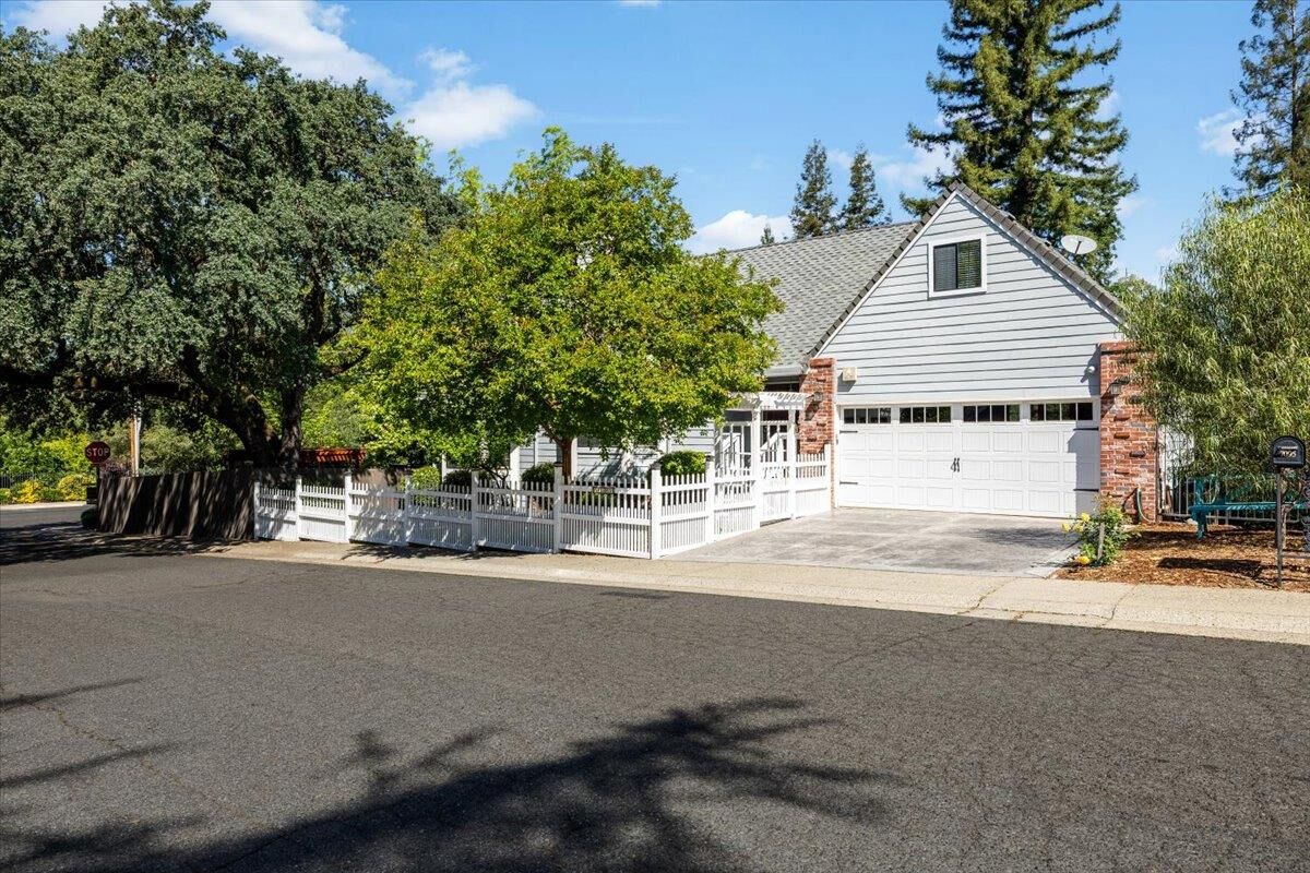 Property Photo:  7095 Murdock Way  CA 95608 