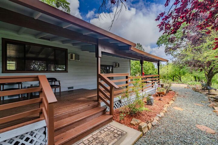 Property Photo: 4821 E Old Emigrant Trail CA 95246