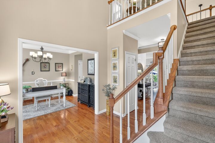 Property Photo:  325 Devonshire Dr  TN 37064 
