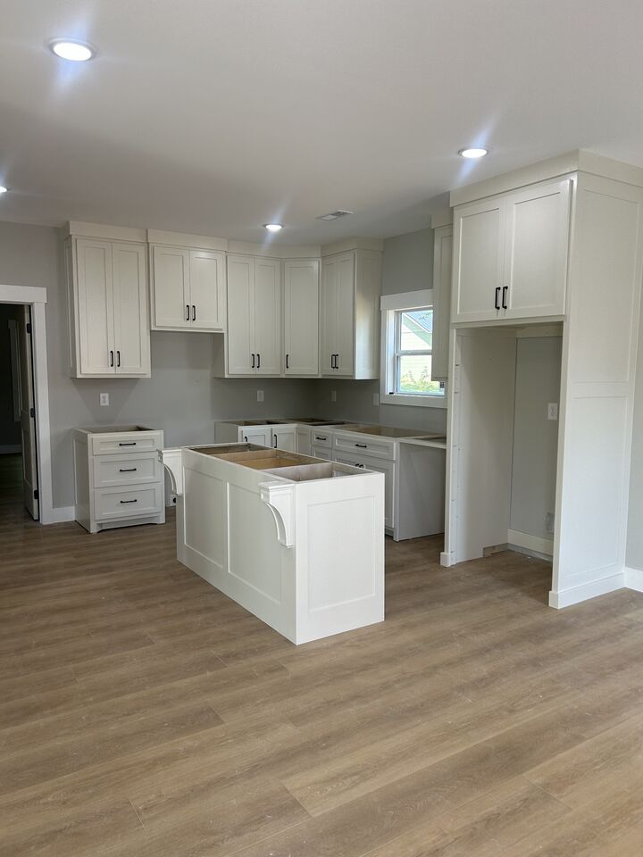 Property Photo:  310 May St  TN 38464 