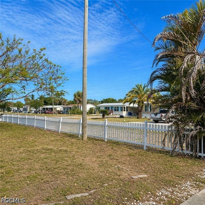 Property Photo: 2520 Brownell Court FL 33917