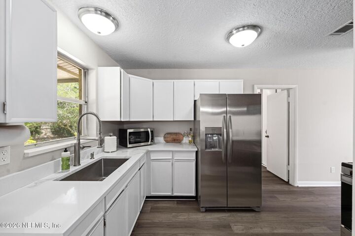 Property Photo:  8003 Lourdes Drive S  FL 32210 