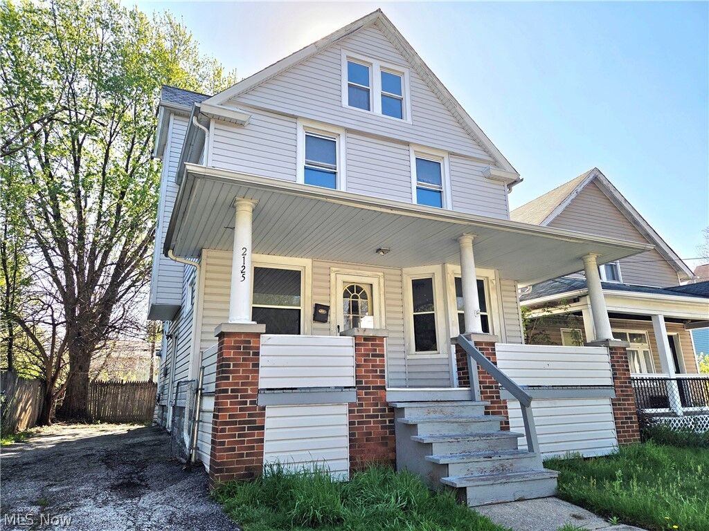Property Photo:  2125 W 81st Street  OH 44102 