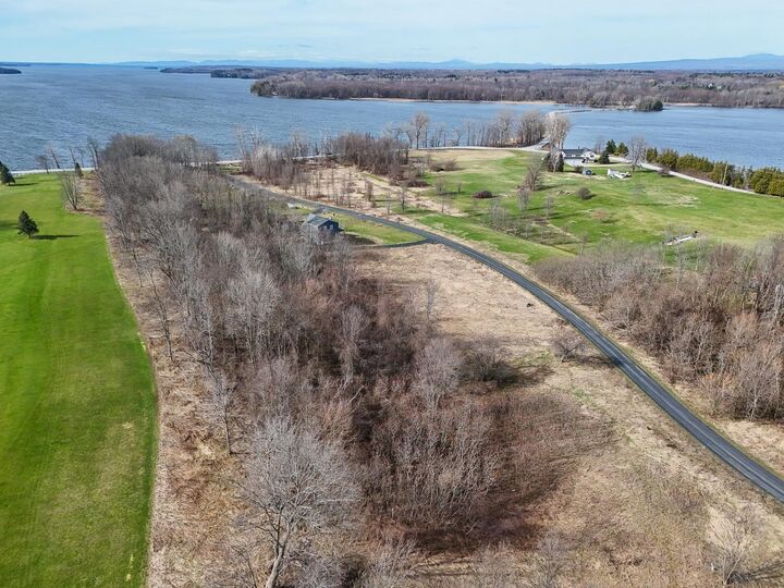 Property Photo:  220 Terrapin Lane  VT 05440 