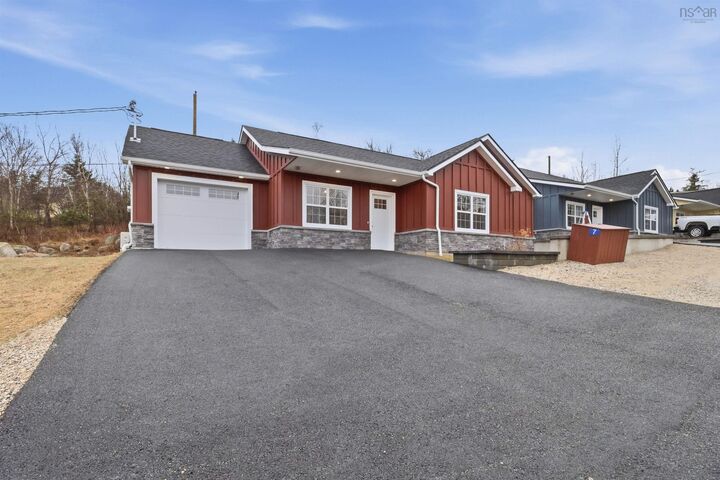 7 Lions Club Road — photo 1