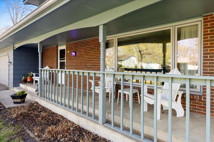 Property Photo:  1308 Woods Circle  MN 55313 