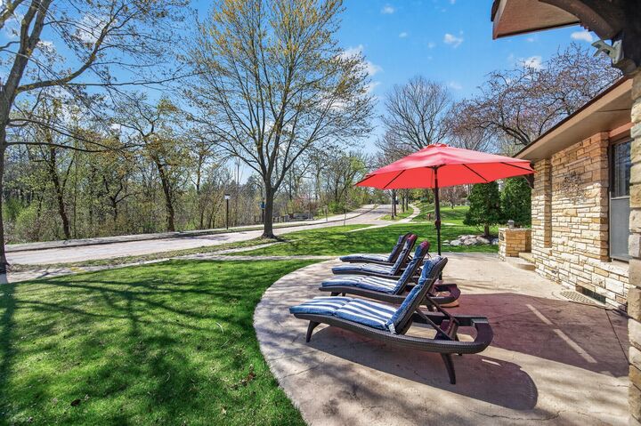 Property Photo:  520 W Minnehaha Parkway  MN 55419 