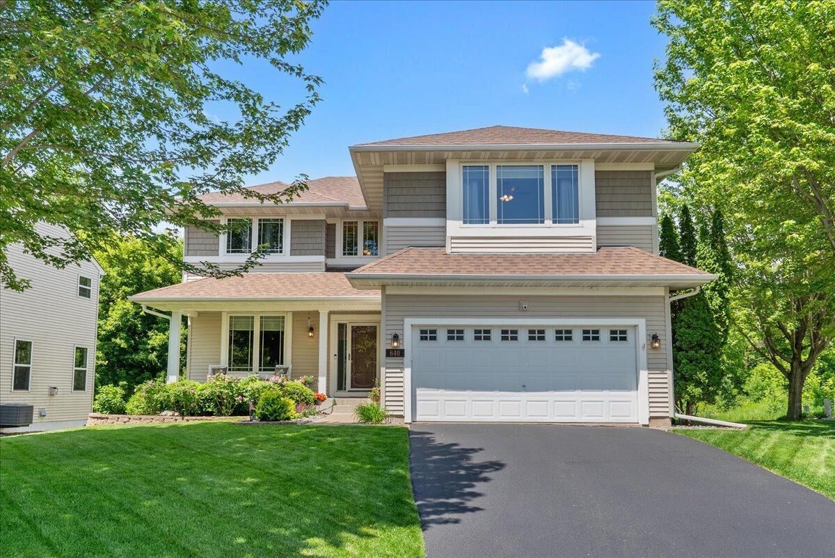 Property Photo:  640 Addison Alcove  MN 55129 