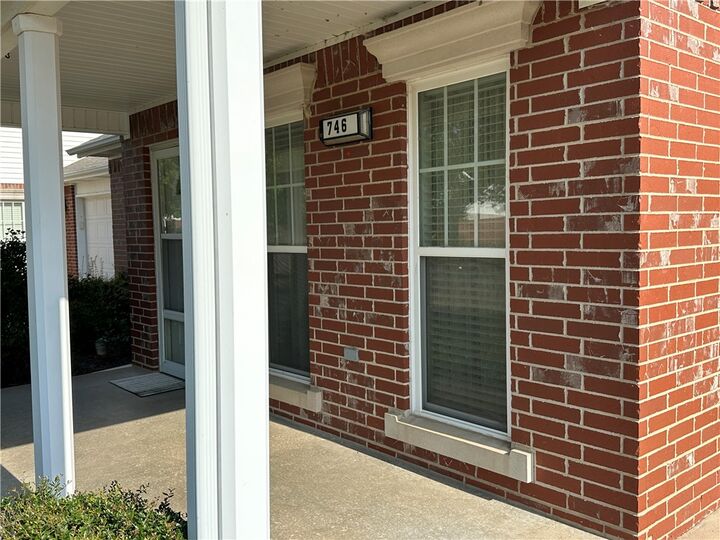 Property Photo:  746 Embassy Parkway  AR 72653 