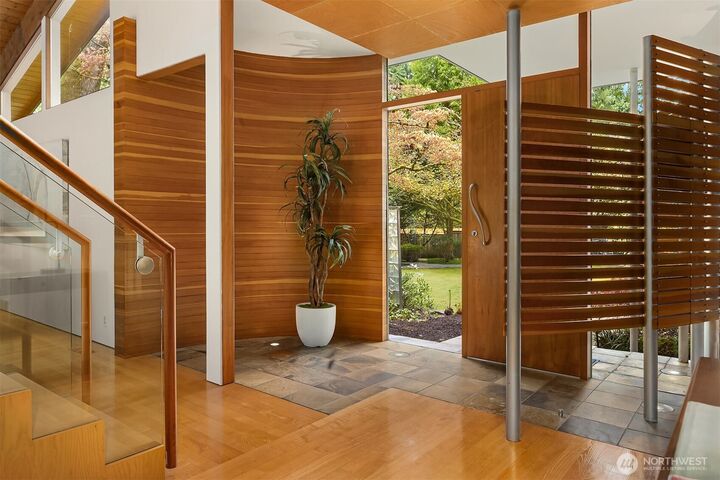 Property Photo:  10020 NE 27th Street  WA 98004 