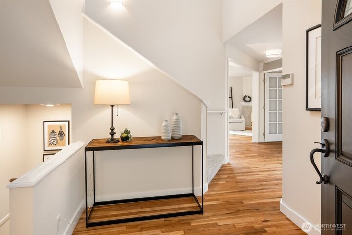 Property Photo:  2530  Mount Claire Drive S  WA 98144 