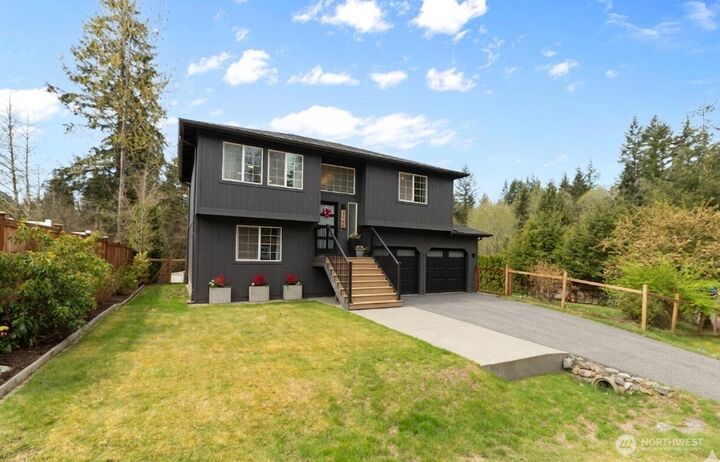 Property Photo:  3426  230th Drive NE  WA 98252 