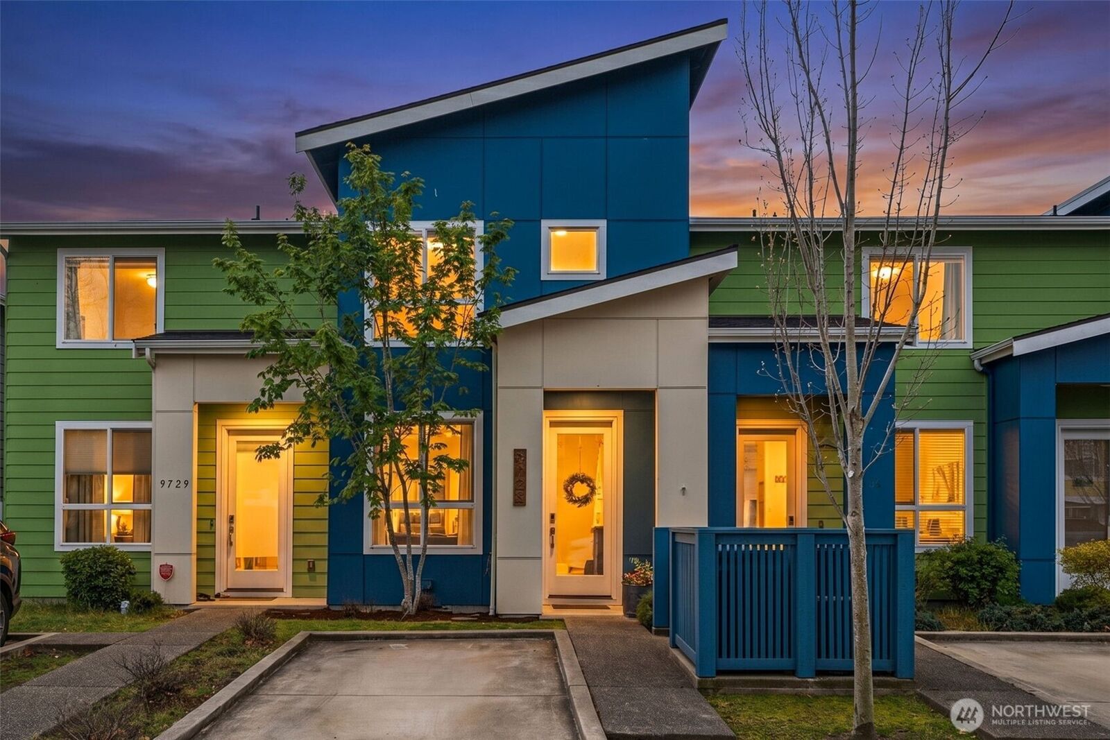 Property Photo:  9725  10th Place SW  WA 98106 