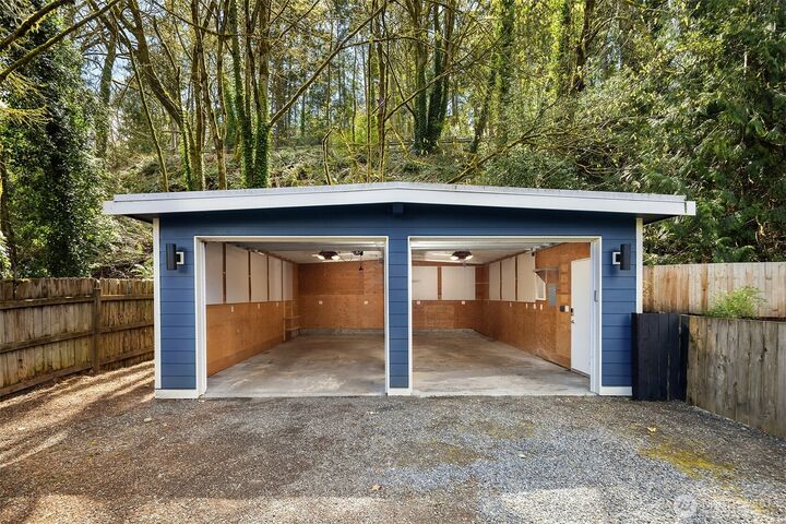 Property Photo:  2509 NE 178th Street  WA 98155 